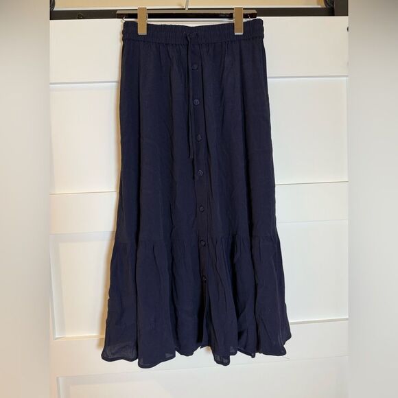 Talbots Dresses & Skirts - New Talbots navy blue button front boho skirt size XS